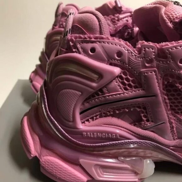 Balenciaga Runner - Picture 7 of 8